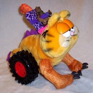 garfield frankentoy 550x504 1